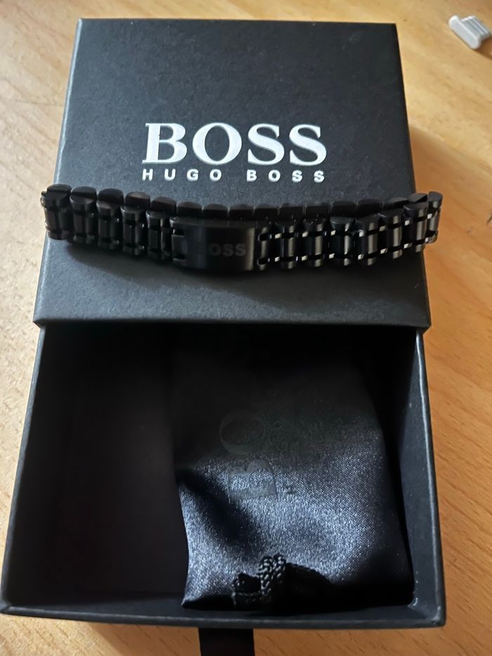 Bracelet homme boss - photo numéro 2