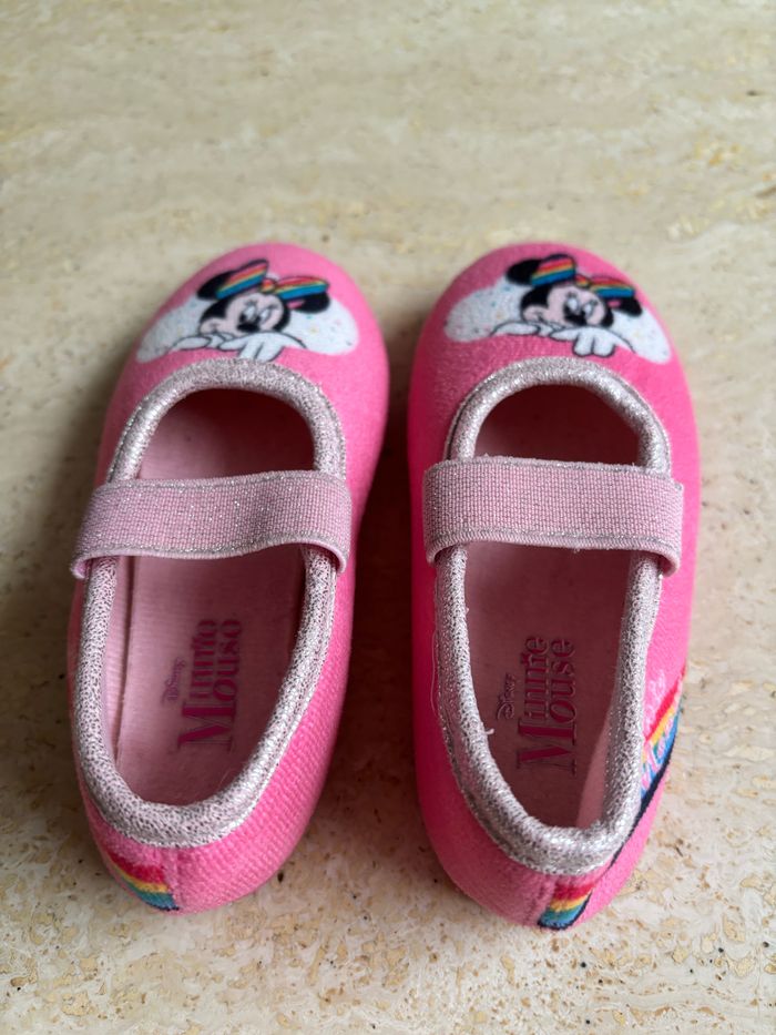 PANTOUFLES "DISNEY-MINNIE" ROSES - POINTURE : 26 - photo numéro 2