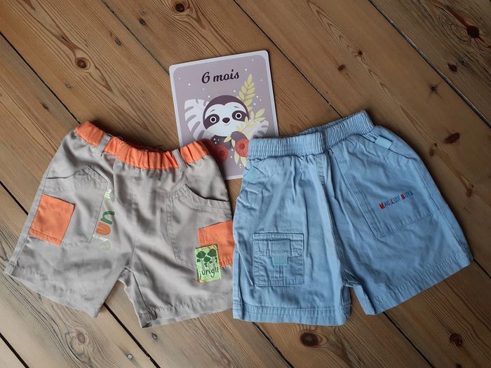 2 shorts taille 6 mois
