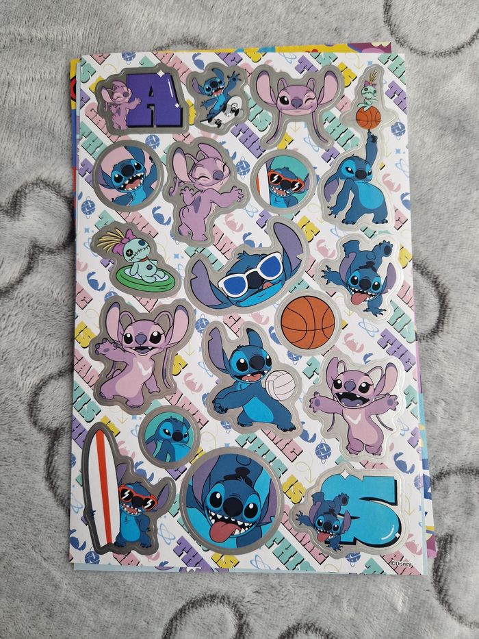 Lot stickers et cartes stitch - photo numéro 7