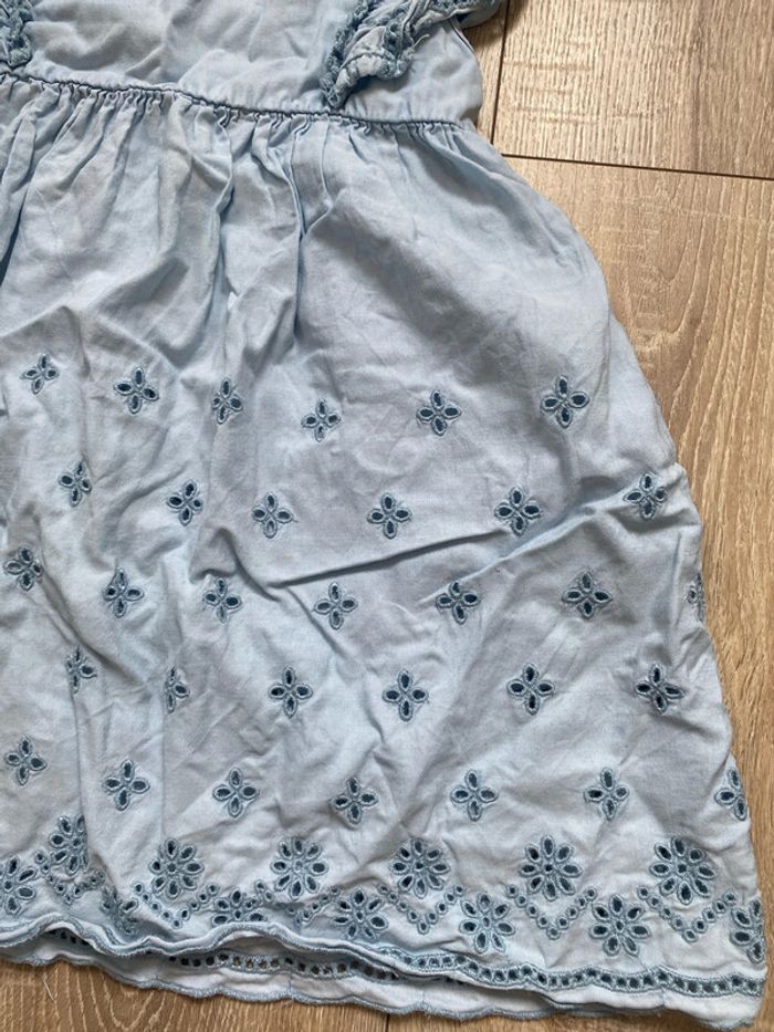 Robe Zara 4-5 ans - photo numéro 2