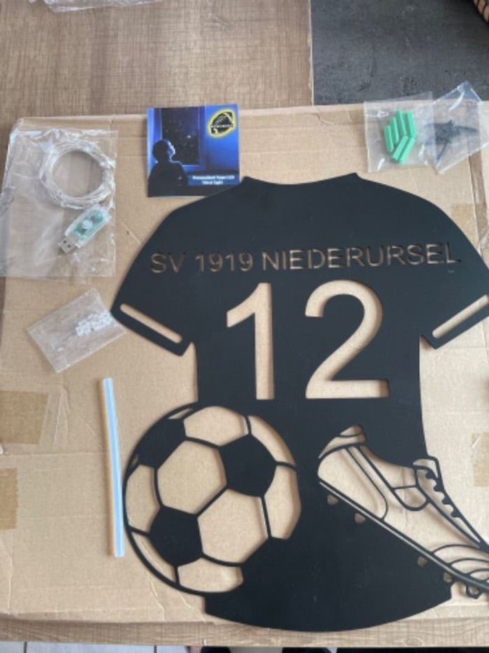 Décoration murale lumineuse (custom-name)