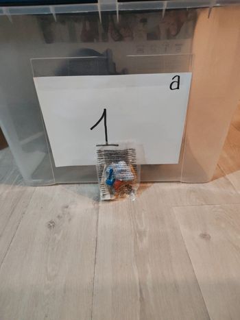 Figurine McDonald's troll.