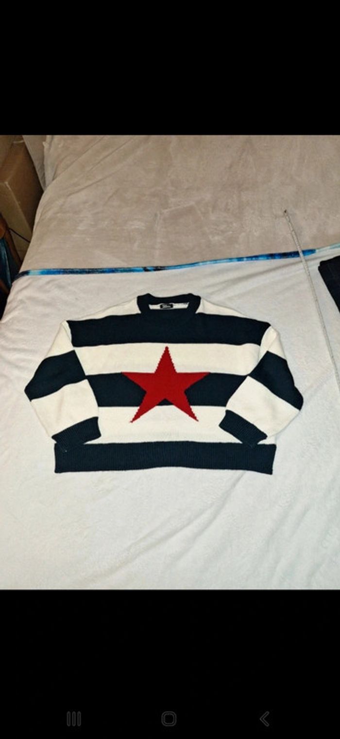 Pull taille S Jennyfer