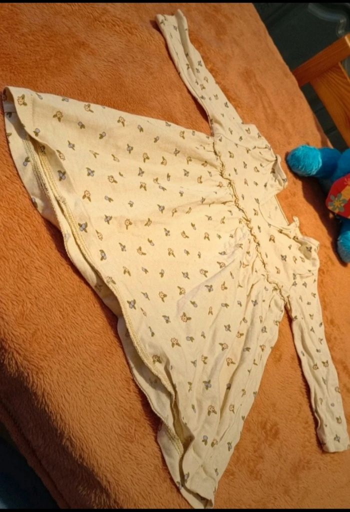 Robe Bébé Fille 6 Mois Kiabi  Beige Clair Papillons - photo numéro 2