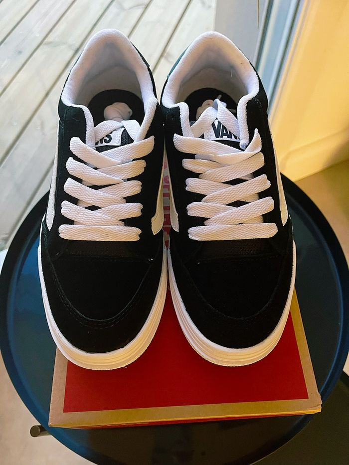 Vans hylane - taille 36.5 - photo numéro 6