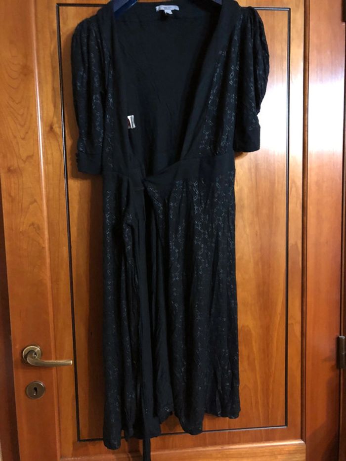 Robe noire cache-cœur 36 Mango