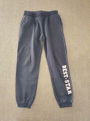 Pantalon de sport fille Gémo , 10 ans , très bon état