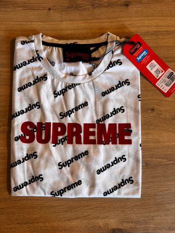 t-shirt manches courtes homme SUPREMe taille L neuf sous blister avec étiquettes