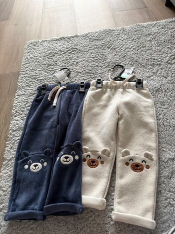 Lots de 2 pantalons en velours beige & Bleu