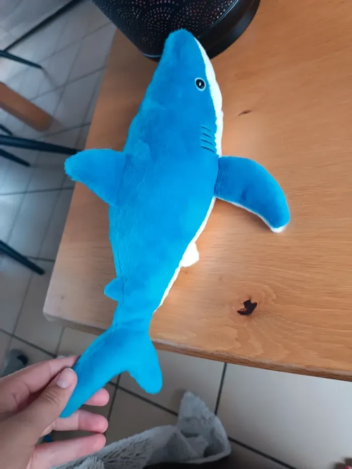 Peluche requin nausicaa - photo numéro 4