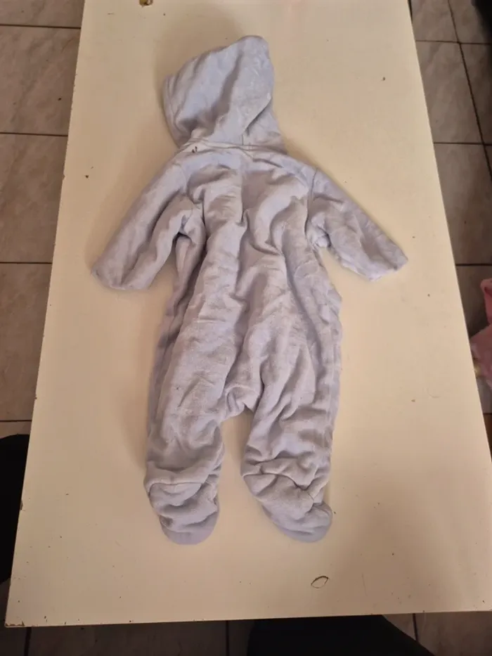 Combinaison / manteau 1 mois - photo numéro 4