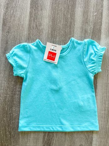 T-shirt bleu ciel à manches courtes bébé fille taille 3 mois