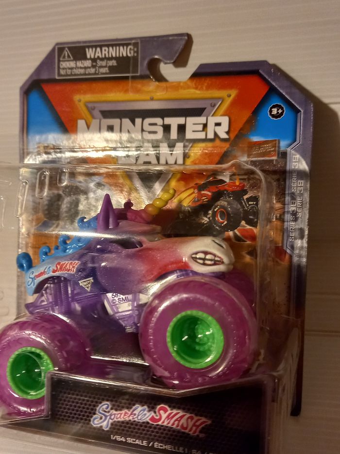 Monster jam sparkle smash roue rose - photo numéro 2