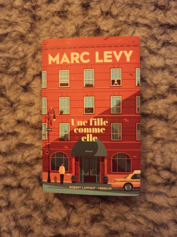 Une fille comme Elle. Neuf. Marc Levy