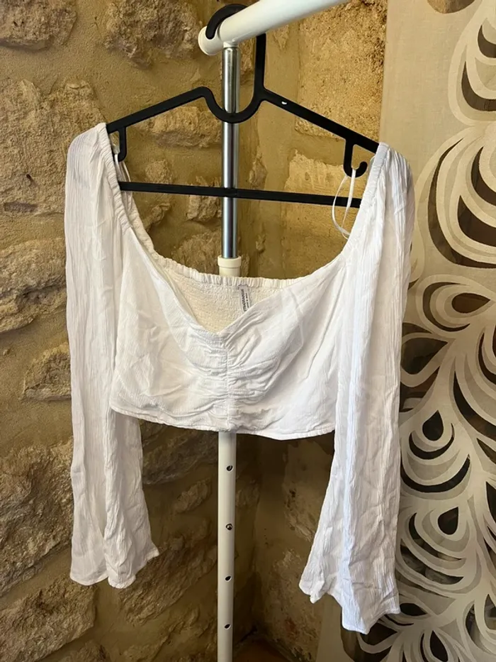 Haut crop blanc fluide la je longue - photo numéro 3