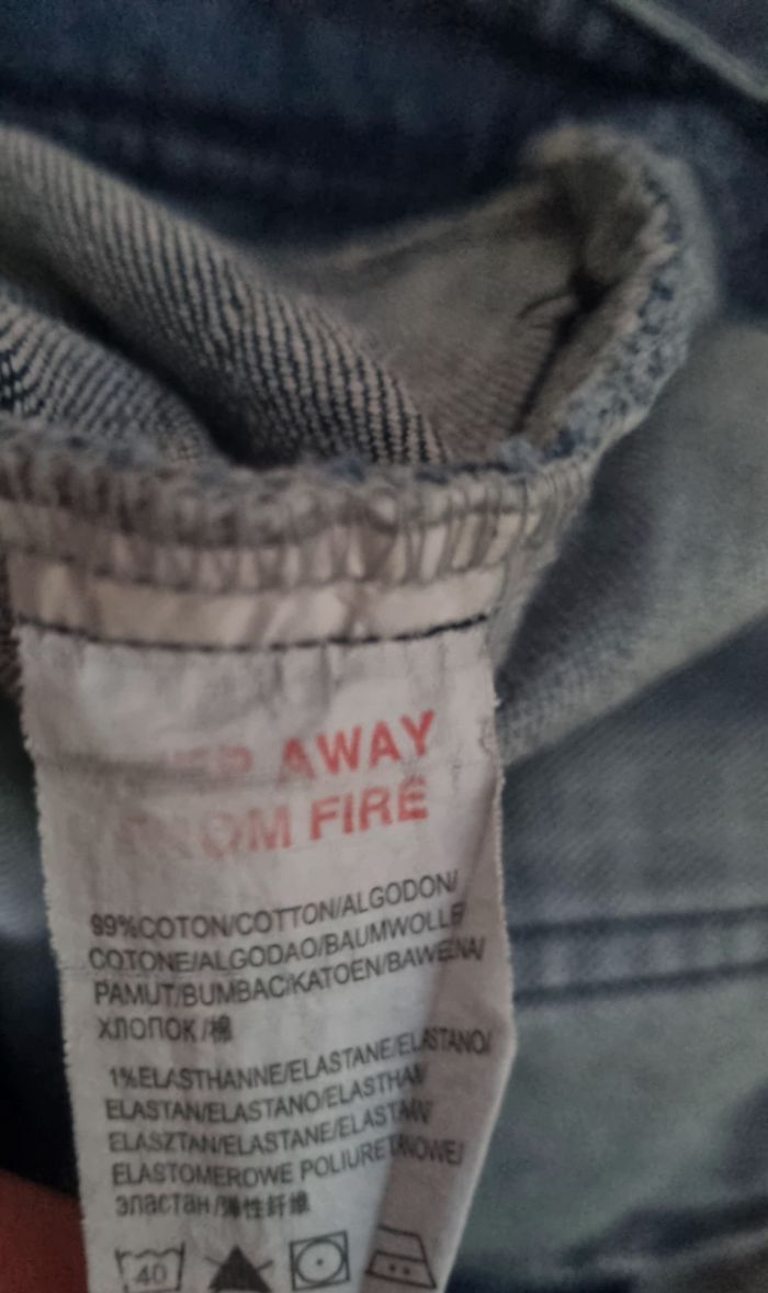Jean avec fleurs brodée taille 48 Kiabi - photo numéro 7
