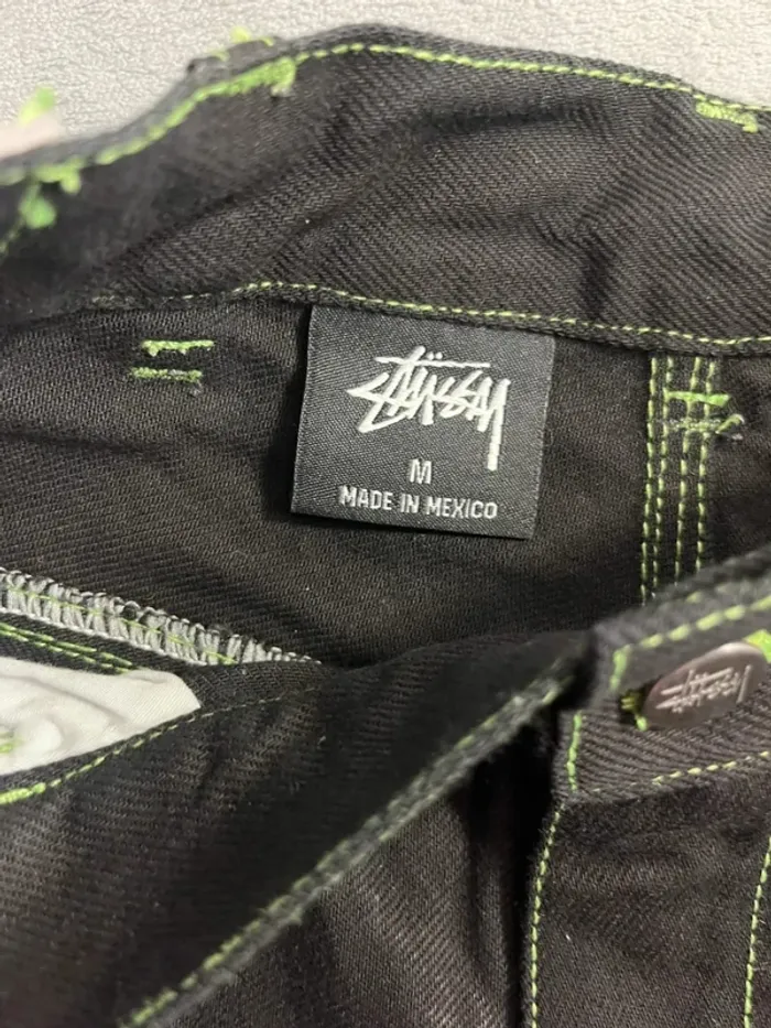 Short/Jort Stussy Black Embroidered Green Lime Big Logo Back – Taille M - photo numéro 7