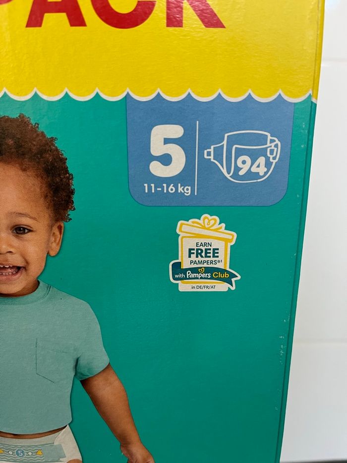 Couches Pampers - photo numéro 2
