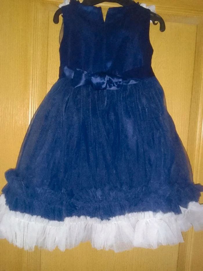 Robe de cérémonie volumineuse bleu marine et blanche 4 ans - photo numéro 2