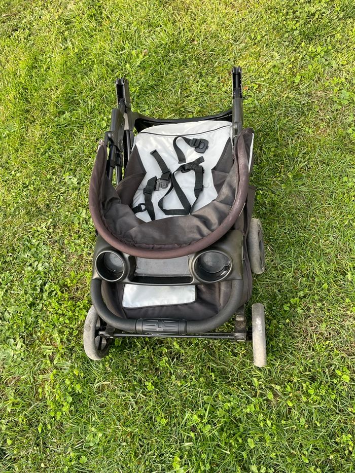 Poussette hyper pratique - photo numéro 3