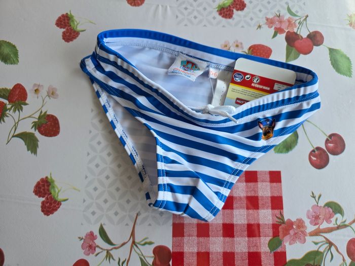 MAILLOT BAIN GARÇON 👦 NEUF ÉTIQUETTE DESSUS PAW PATROL 5/6 ANS NICKELEDEON - photo numéro 3