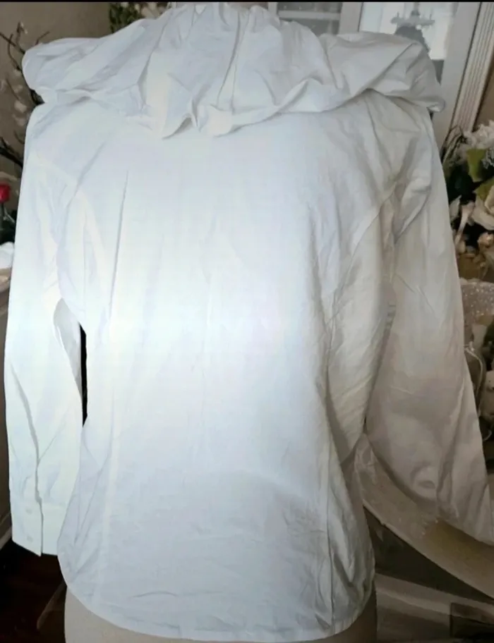 Chemise blanche col corolle Xanaka Taille 40/42 Neuf - photo numéro 3