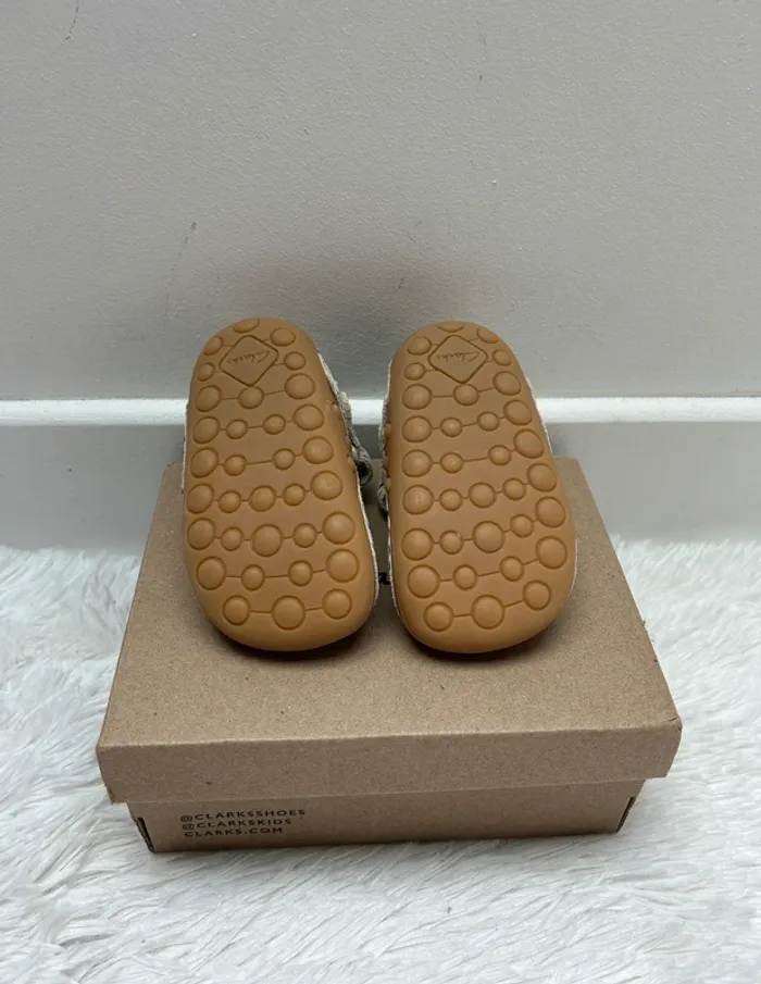 Chaussures / ballerine Clarks - photo numéro 5