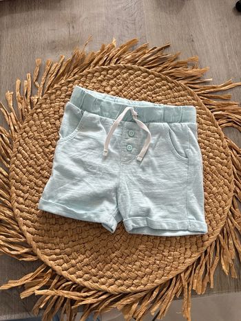 Short okaidi neuf 18 mois
