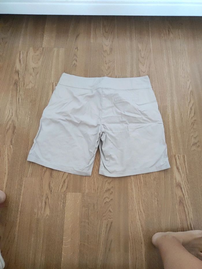 Short femme in extenso - photo numéro 3