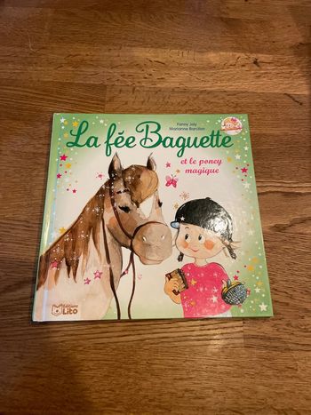 Livre La fée baguette et le poney magique  Numéro 8