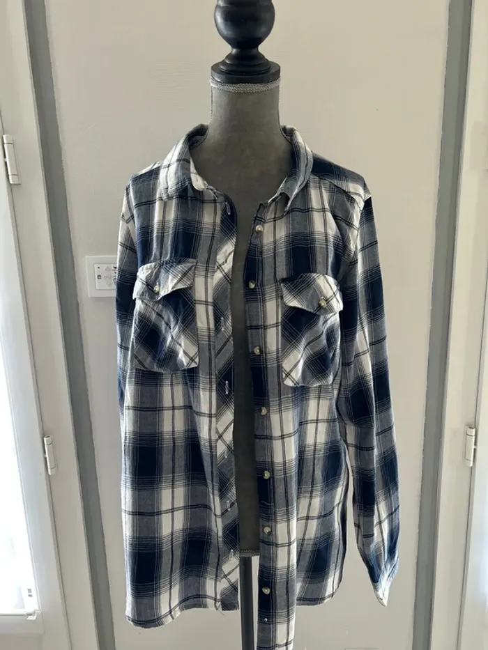 Chemise à carreaux