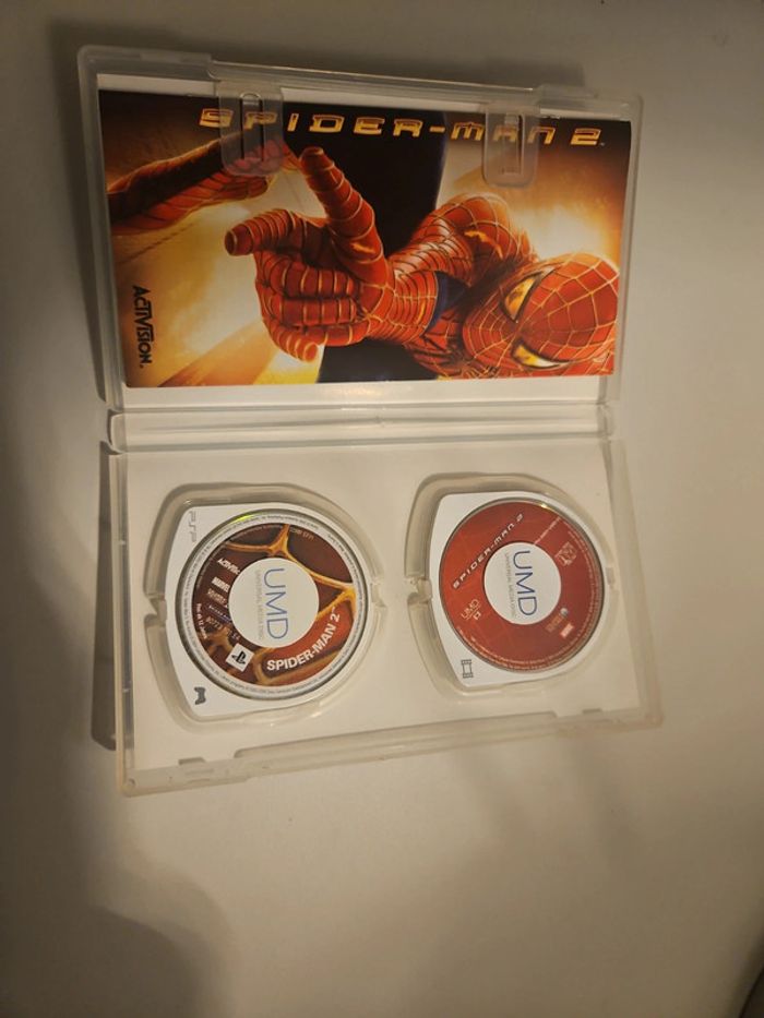 spiderman 2 le jeu plus le film psp - photo numéro 2