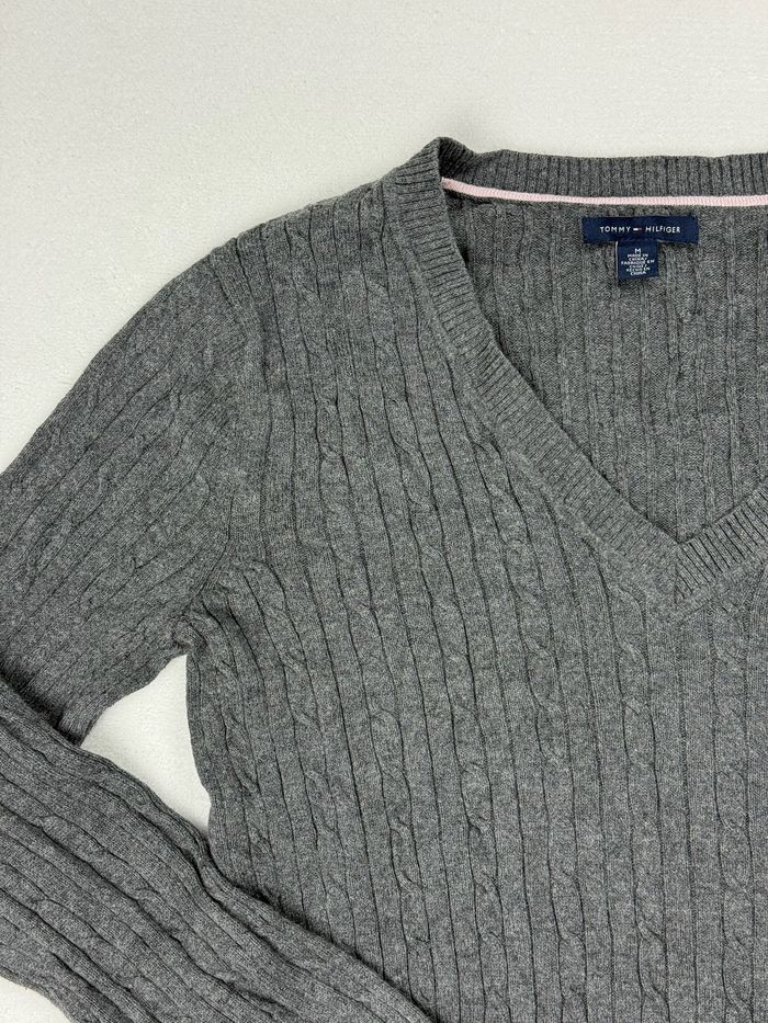 Pull maille torsadée Tommy Hilfiger pour femme gris col V taille M parfait état SM01225 - photo numéro 3