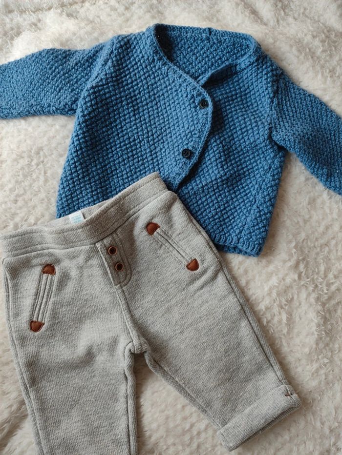 Veste et pantalon bébé