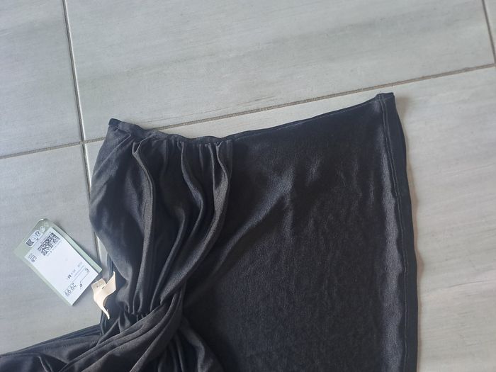 Top Asymétrique noir Neuf H&M Taille M - photo numéro 4