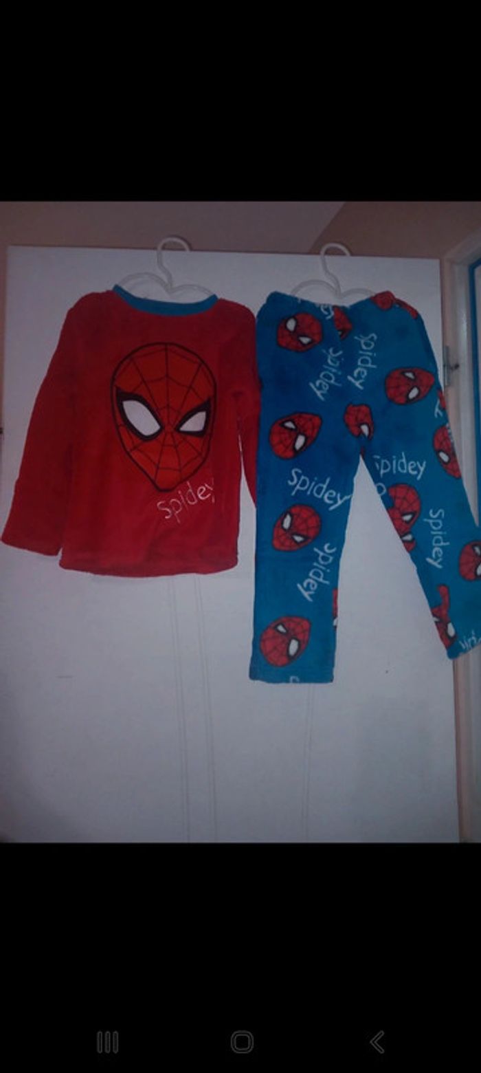 Pyjama spidey