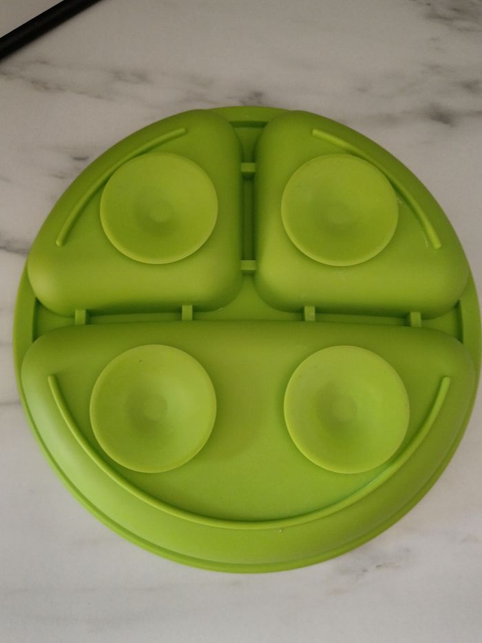 Assiette ventouse et couvert flexible - photo numéro 7