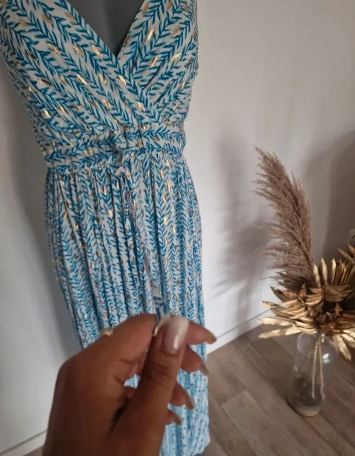 Robe cache-coeur imprimé à plumes dorées - photo numéro 7