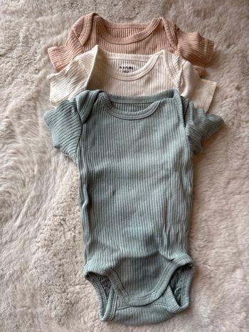 Lot de 3 bodies manche courte 3 mois