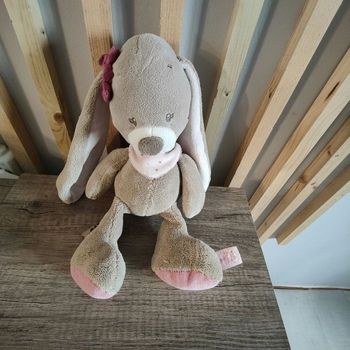 lapin nina  beige et rose nattou
