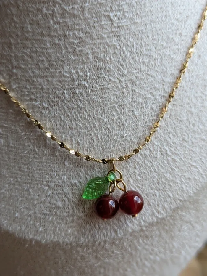 Collier pendentif Cerise 🍒