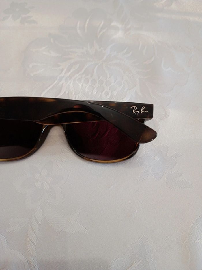 Lunettes de soleil Ray-Ban authentiques fabriquées en Italie - photo numéro 6