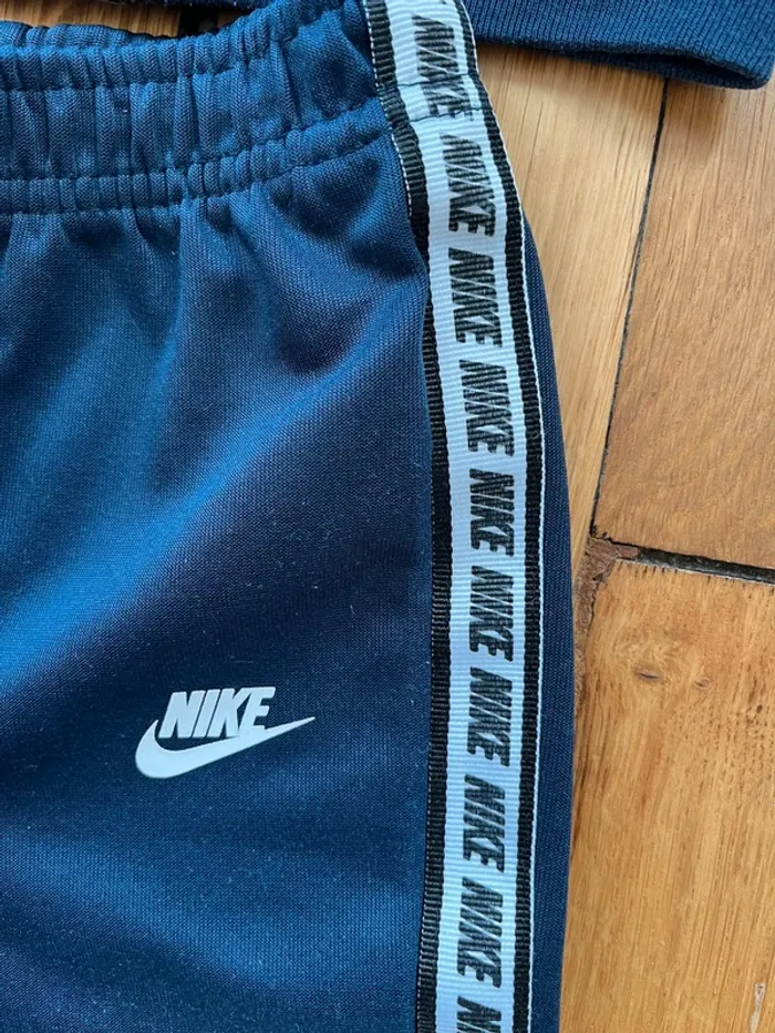 Ensemble Nike bleu marine - photo numéro 3