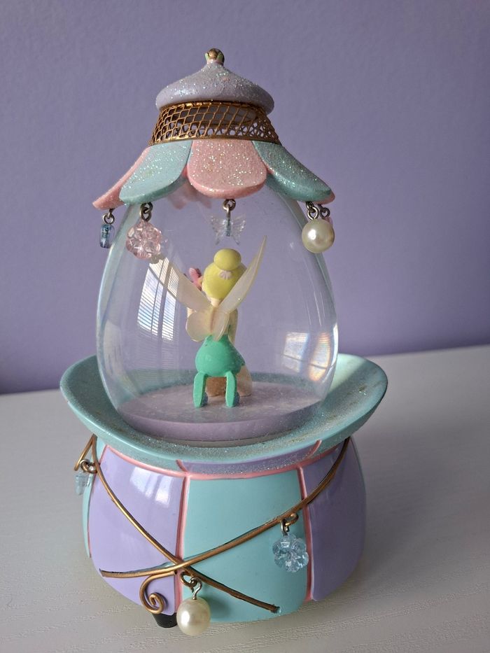Snowglobe musicale Disney fée Clochette. - photo numéro 3