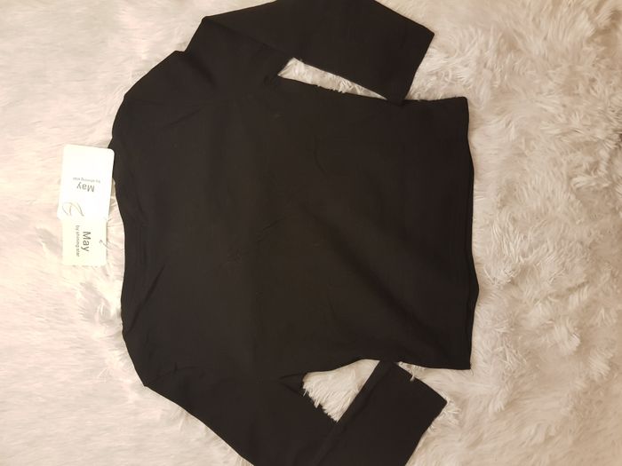 Crop top noir  Taille S/M Neuf - photo numéro 2