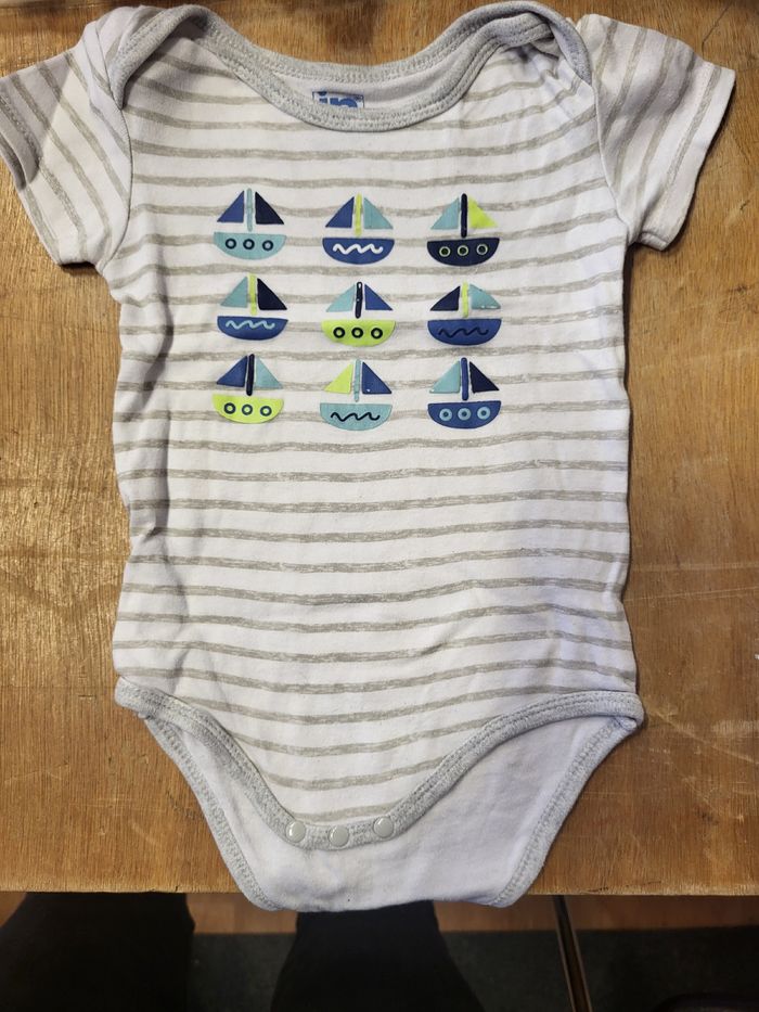 Bodie + pantalon 12 mois