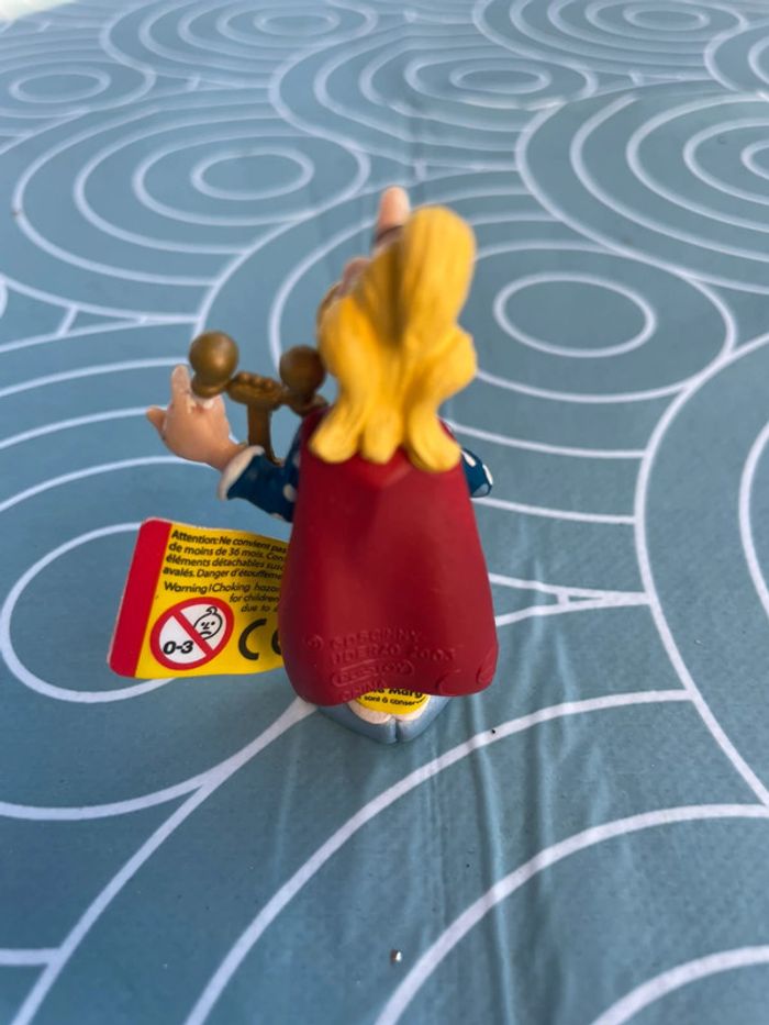 Figurine assurancetourix Astérix - photo numéro 2