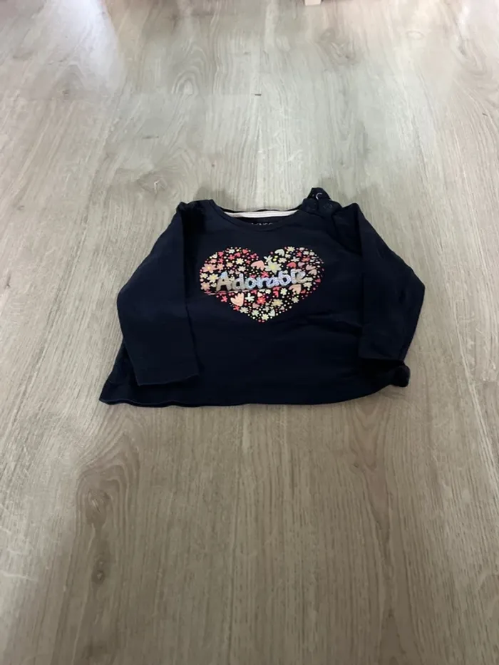 Lot de vêtements - photo numéro 2