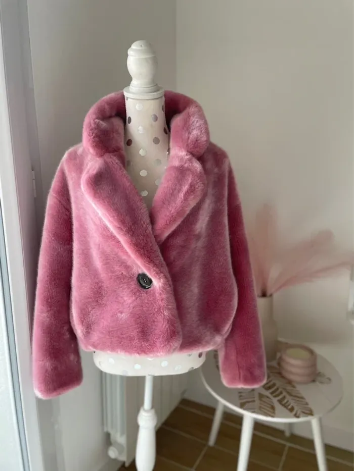 Fourrure rose, 36 Zara neuf